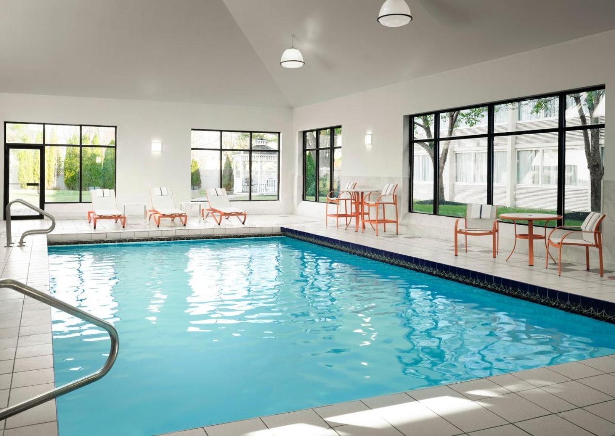 Holiday Inn & Suites Boston Peabody, An Ihg Hotel Екстер'єр фото