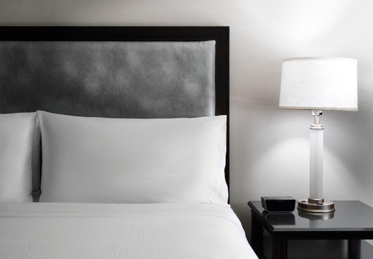 Holiday Inn & Suites Boston Peabody, An Ihg Hotel Екстер'єр фото