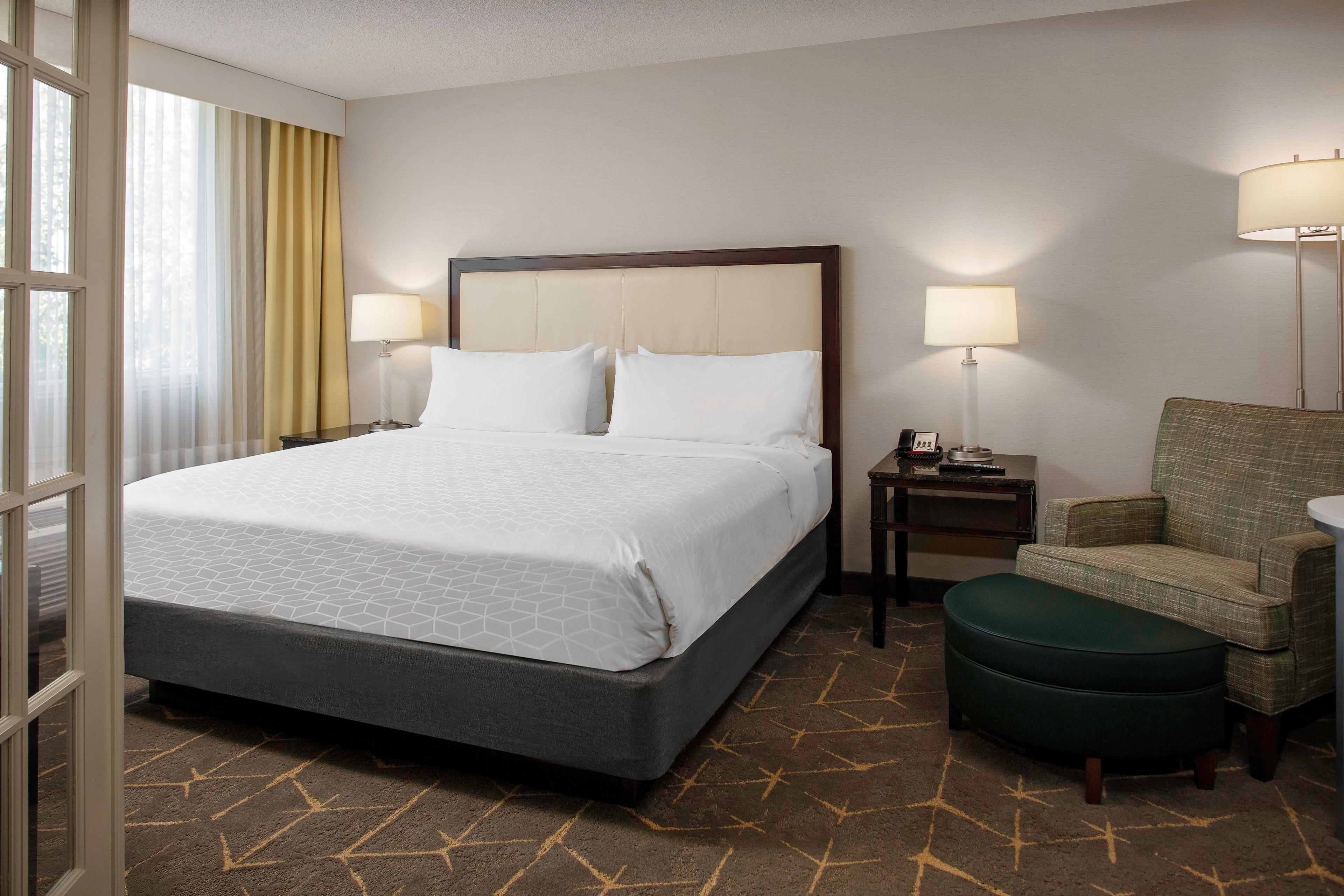 Holiday Inn & Suites Boston Peabody, An Ihg Hotel Екстер'єр фото